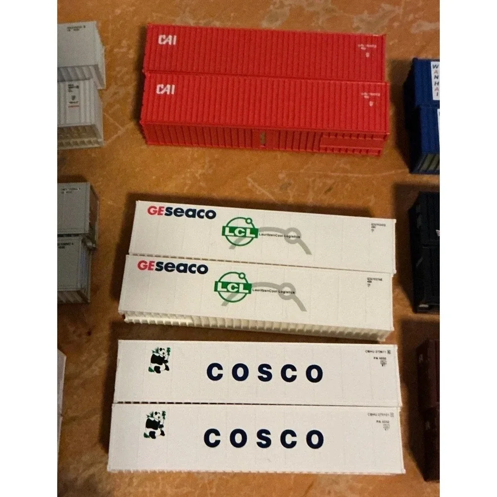Lot Of 20 N Scale Mixed 53' Shipping Containers,‎ Unbranded And Used
